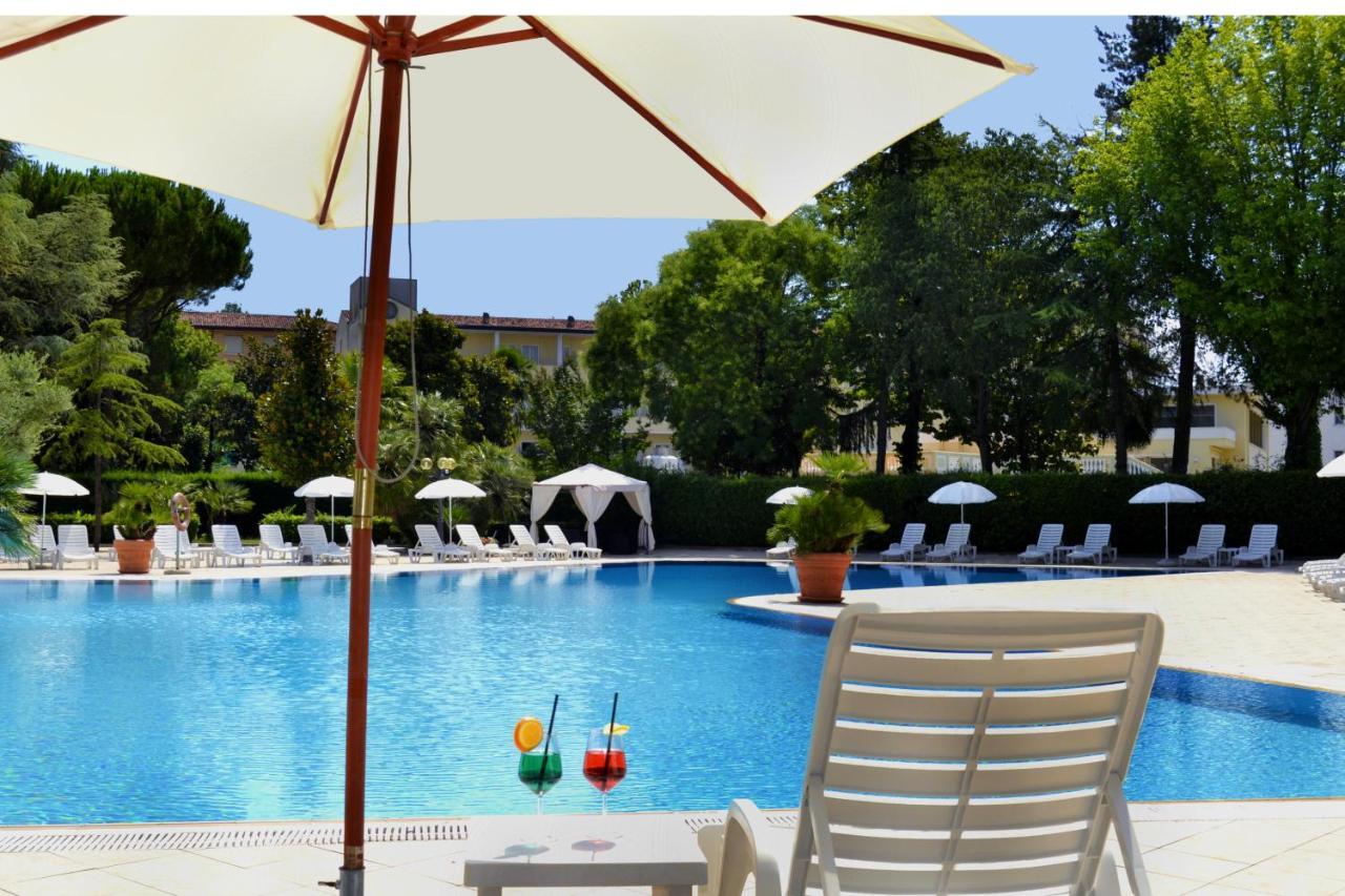 Hotel Internazionale Terme Abano Terme Exterior foto