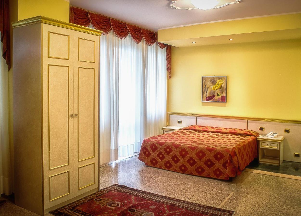 Hotel Internazionale Terme Abano Terme Exterior foto