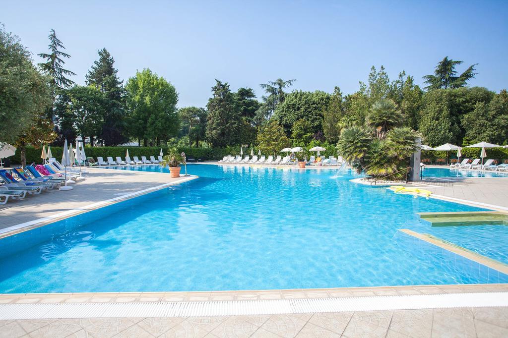 Hotel Internazionale Terme Abano Terme Exterior foto